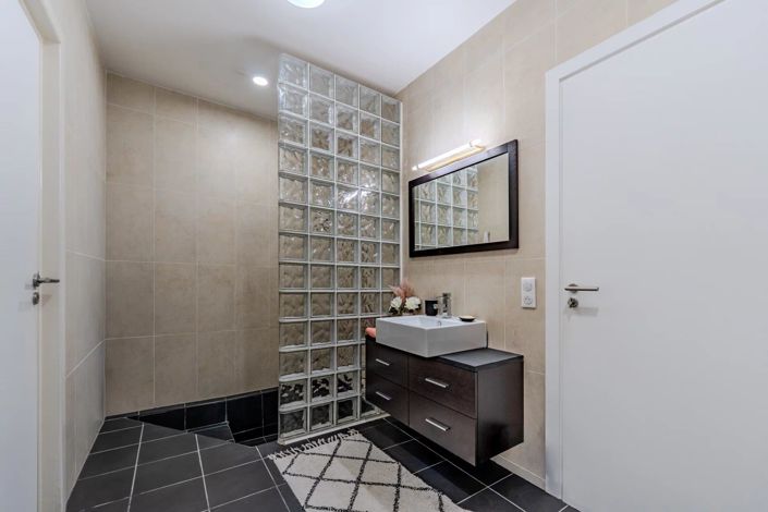 Image No.15-5 Bed House for sale