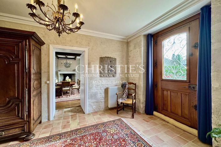 Image No.16-6 Bed House for sale