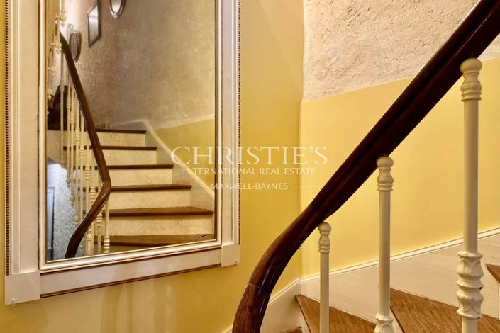 Image No.23-6 Bed House for sale