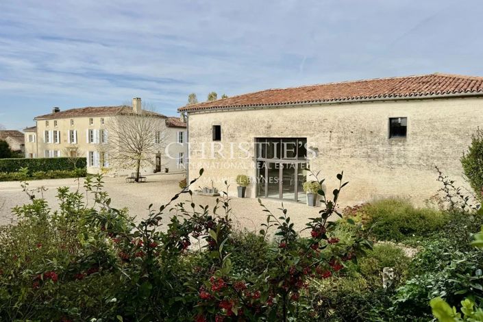 Image No.38-6 Bed House for sale