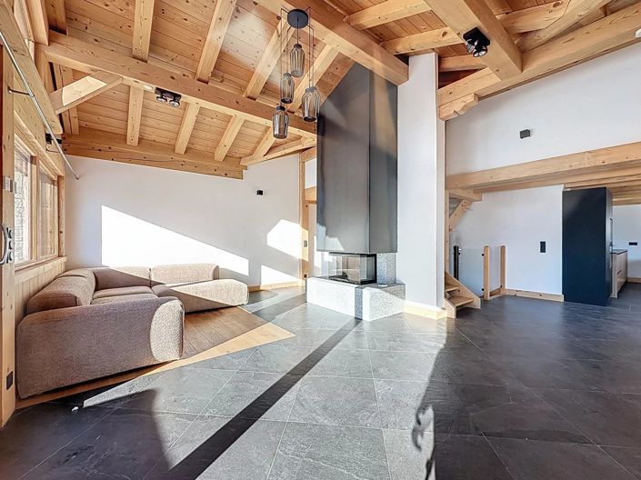 Image No.18-4 Bed House for sale