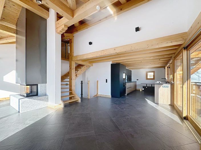 Image No.19-4 Bed House for sale