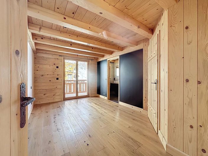 Image No.23-4 Bed House for sale