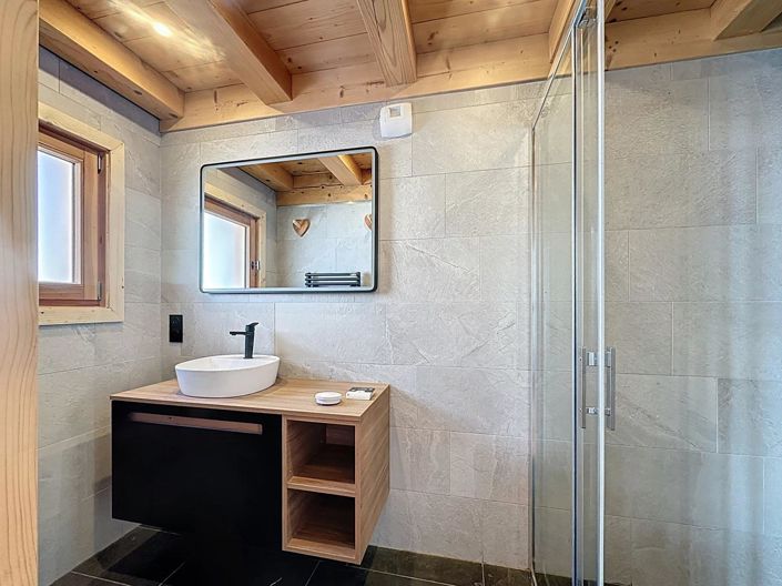 Image No.24-4 Bed House for sale