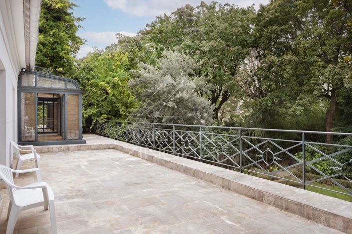 Image No.10-5 Bed House for sale