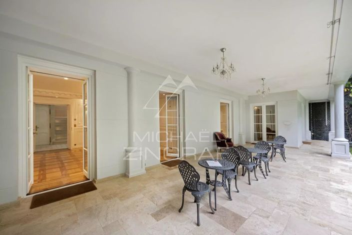 Image No.20-5 Bed House for sale