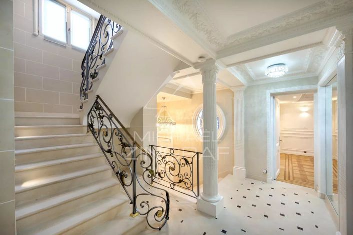 Image No.22-5 Bed House for sale