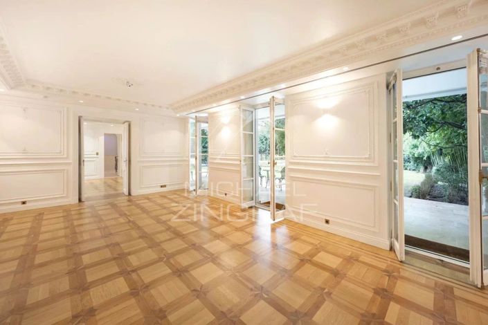 Image No.5-5 Bed House for sale