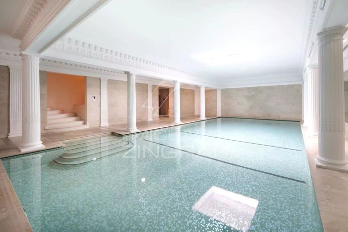 Image No.8-5 Bed House for sale