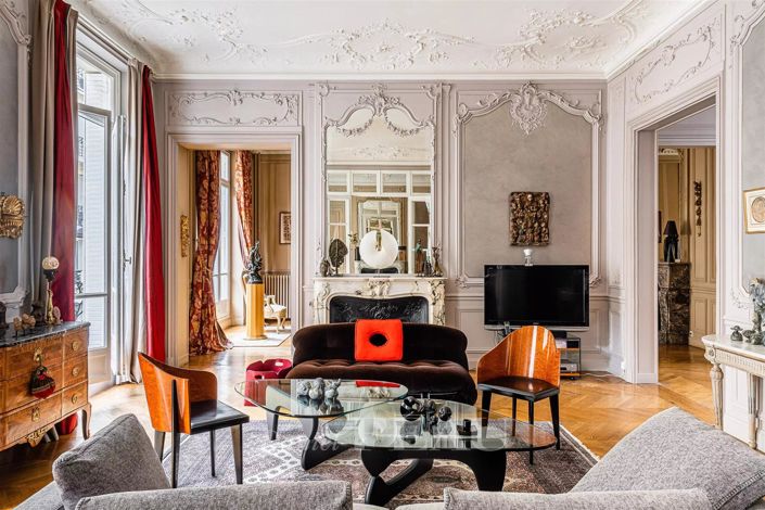 Image No.1-4 Bed Property for sale