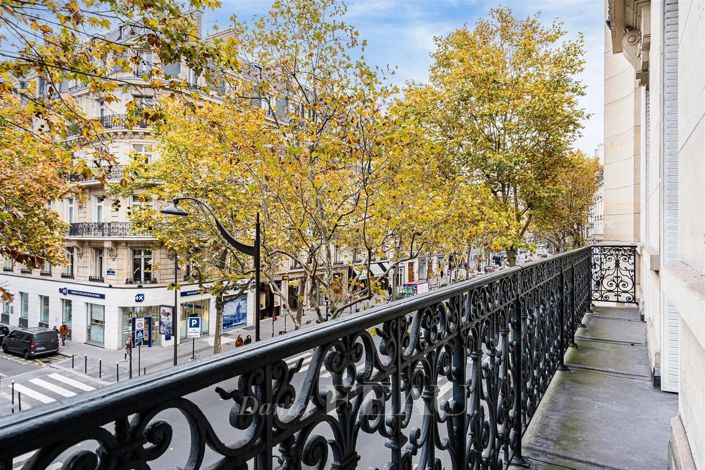 Image No.17-4 Bed Property for sale