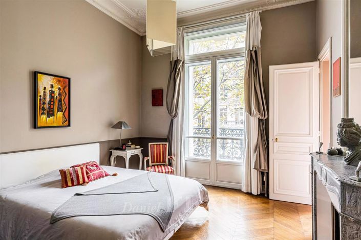 Image No.20-4 Bed Property for sale