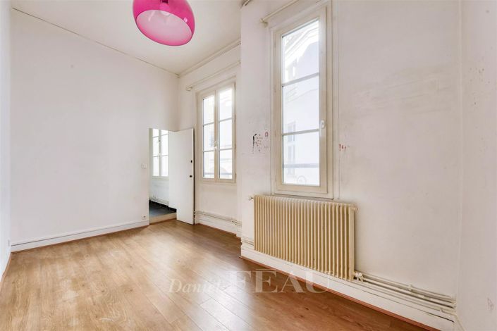 Image No.13-3 Bed Property for sale