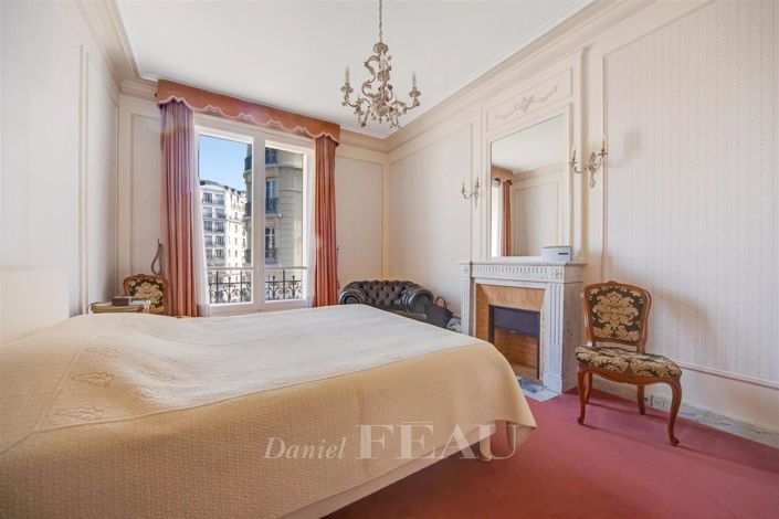 Image No.11-4 Bed Property for sale