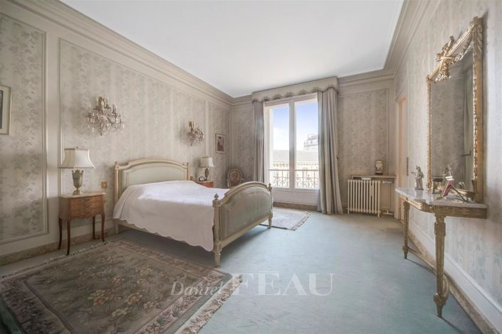 Image No.12-4 Bed Property for sale