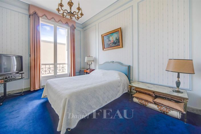 Image No.14-4 Bed Property for sale