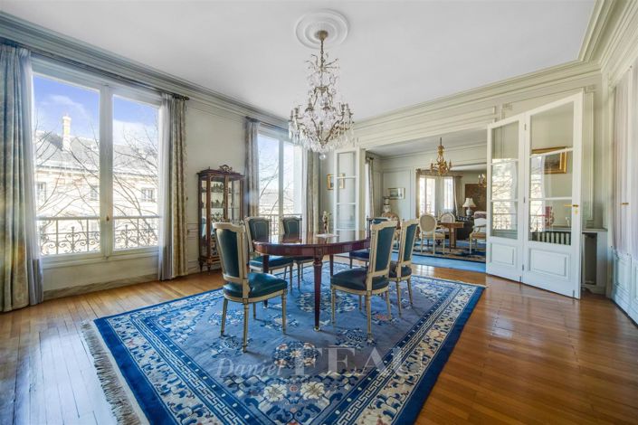 Image No.4-4 Bed Property for sale