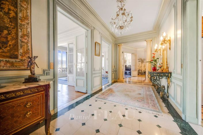 Image No.6-4 Bed Property for sale