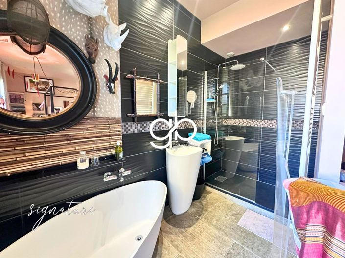 Image No.14-4 Bed House for sale