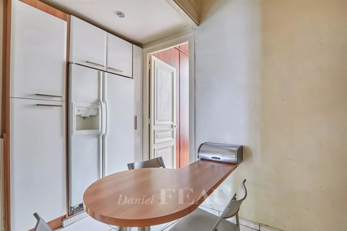 Image No.9-2 Bed Property for sale