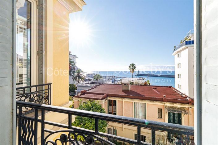 Image No.15-2 Bed Property for sale