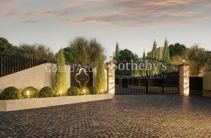 Image No.2-4 Bed House for sale