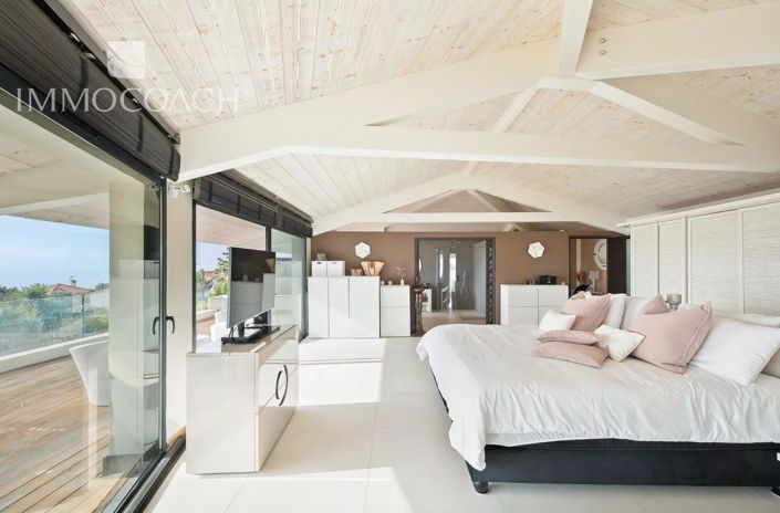 Image No.2-House for sale