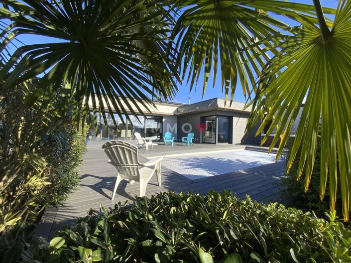 Image No.1-3 Bed House for sale