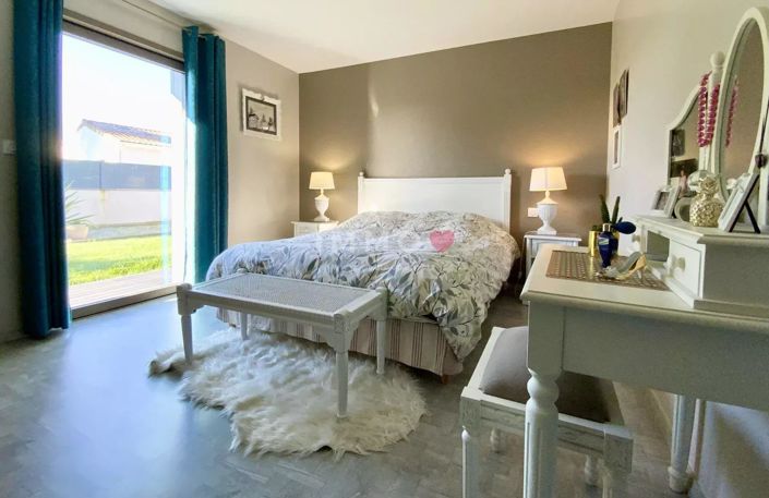 Image No.16-3 Bed House for sale