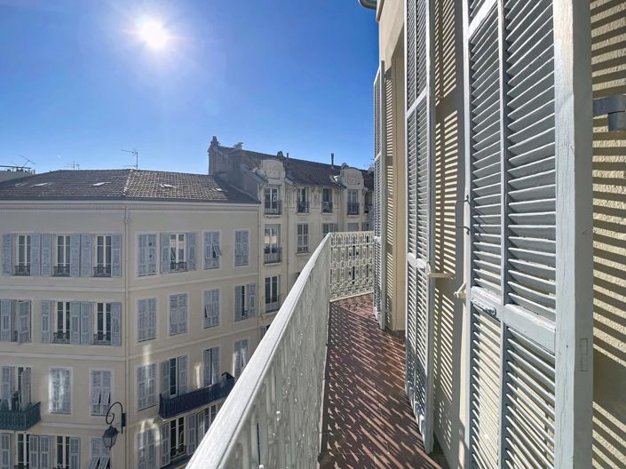 Image No.12-5 Bed Apartment for sale