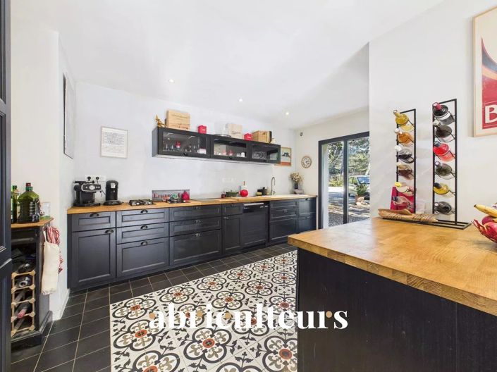 Image No.13-4 Bed House for sale