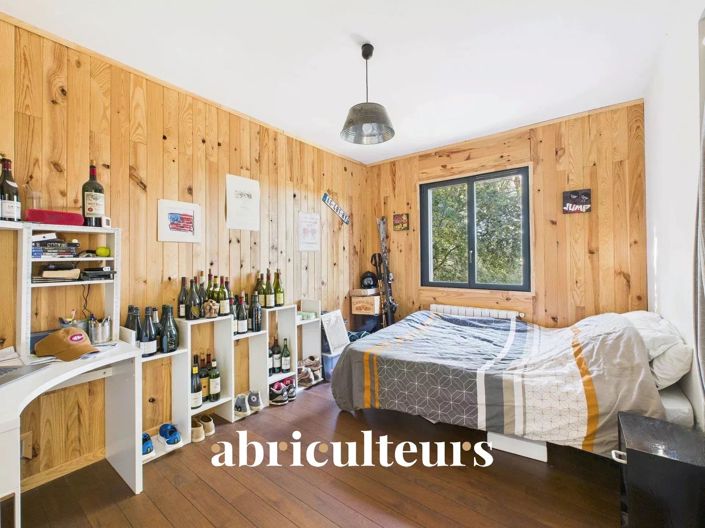 Image No.21-4 Bed House for sale