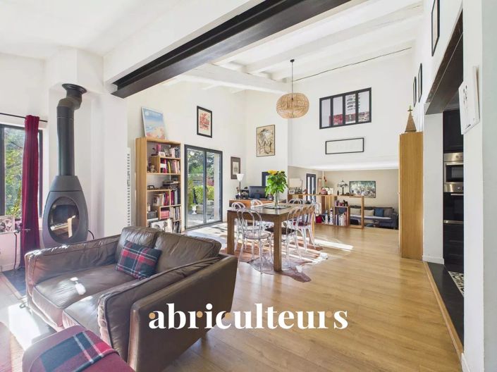 Image No.7-4 Bed House for sale