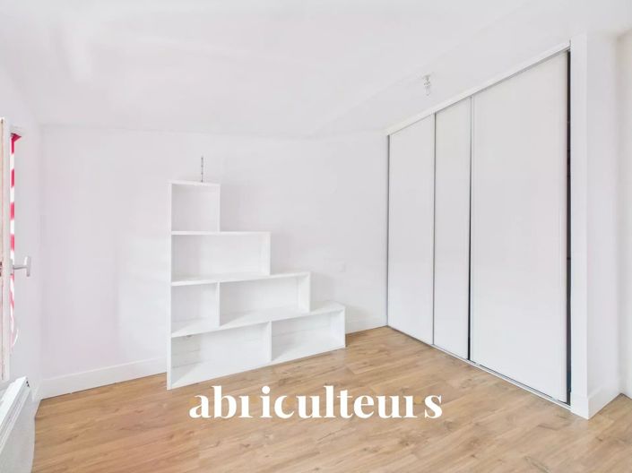 Image No.14-Propriété de 1 chambre à vendre à Lambesc