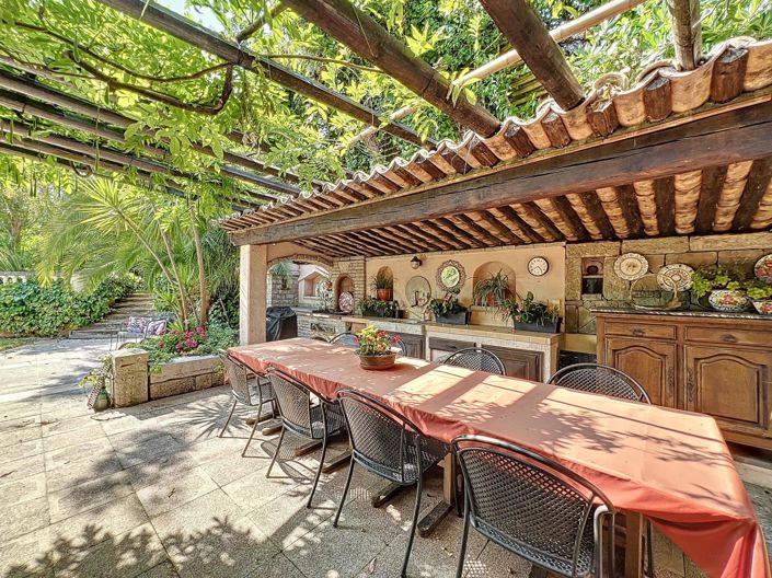 Image No.11-5 Bed House for sale