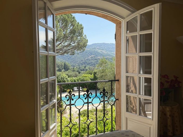 Image No.30-5 Bed House for sale