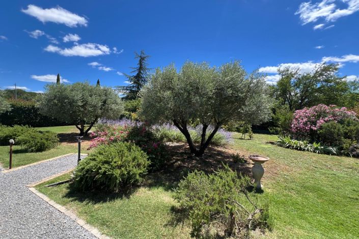 Image No.12-4 Bed House for sale