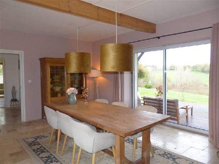 Image No.5-5 Bed House for sale