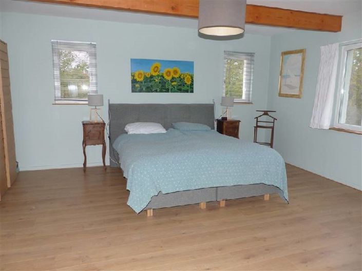 Image No.7-5 Bed House for sale