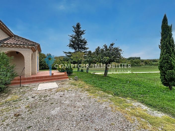 Image No.2-4 Bed House for sale