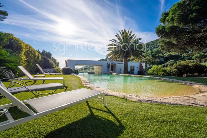 Image No.5-5 Bed House for sale