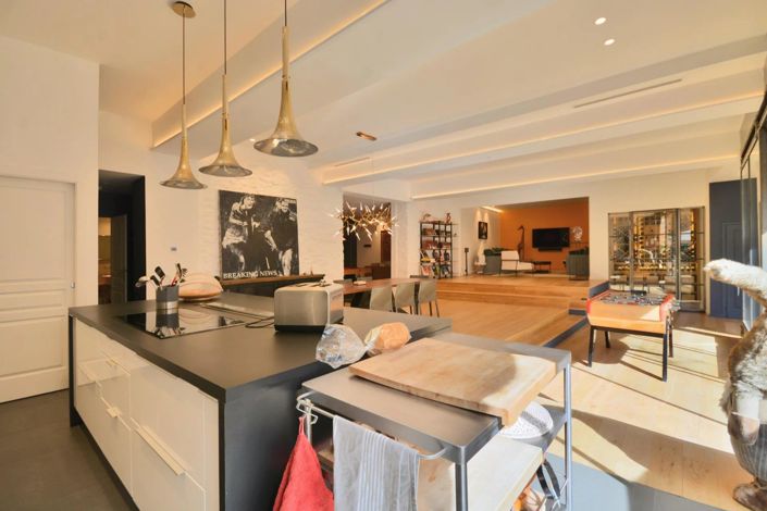 Image No.11-3 Bed Property for sale