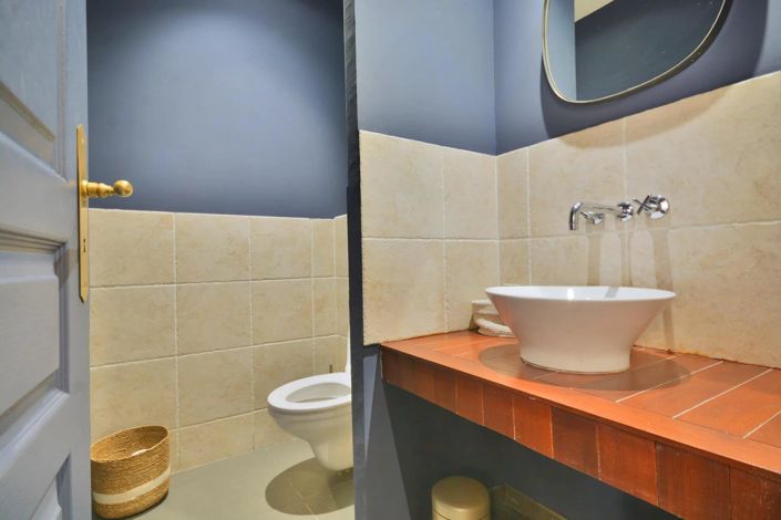 Image No.23-3 Bed Property for sale