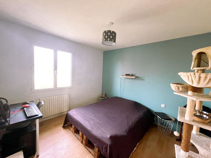 Image No.5-2 Bed House for sale