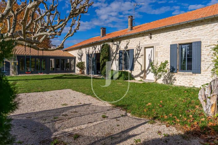 Image No.15-4 Bed House for sale