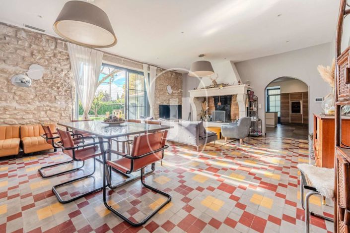 Image No.3-4 Bed House for sale