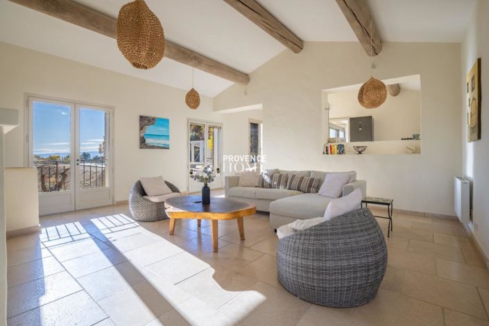 Image No.4-5 Bed House for sale