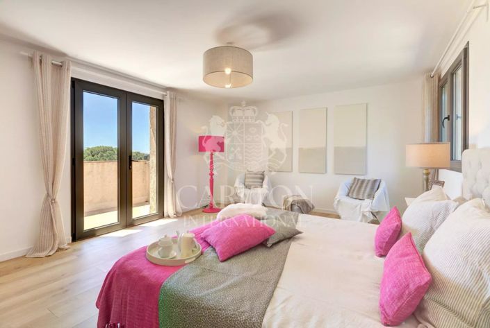 Image No.11-5 Bed House for sale