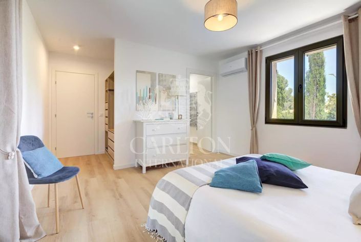 Image No.17-5 Bed House for sale