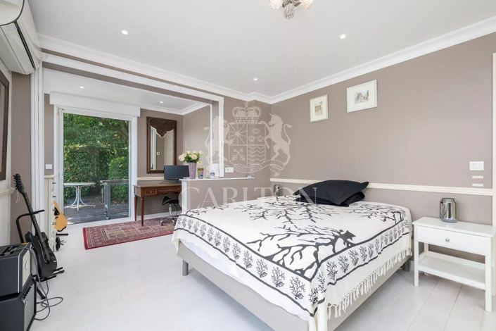 Image No.16-6 Bed House for sale